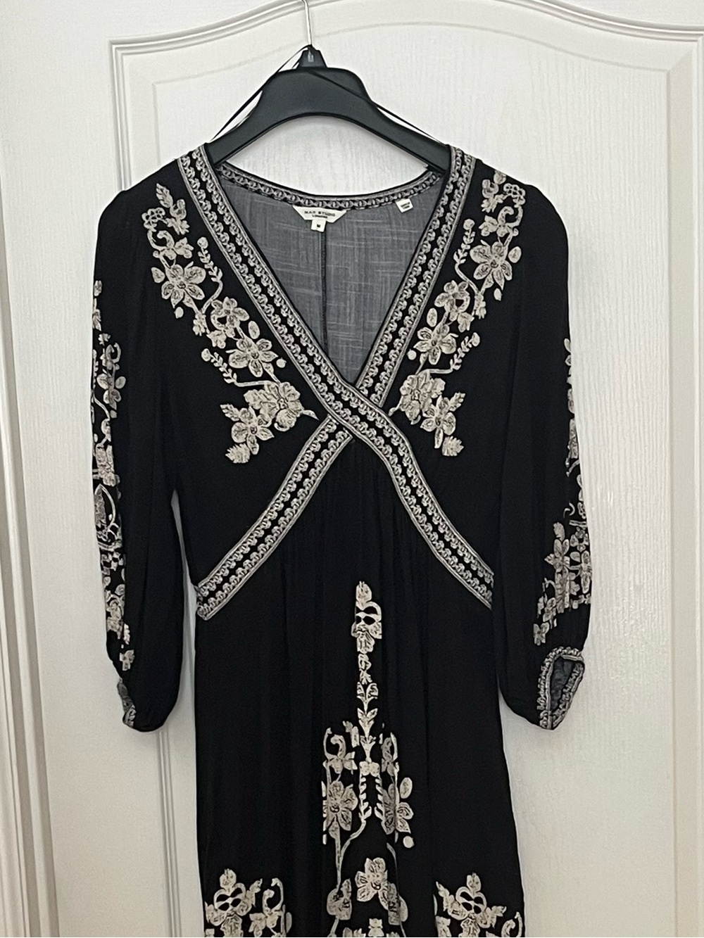 Black/Ivory Floral Maxi Dress